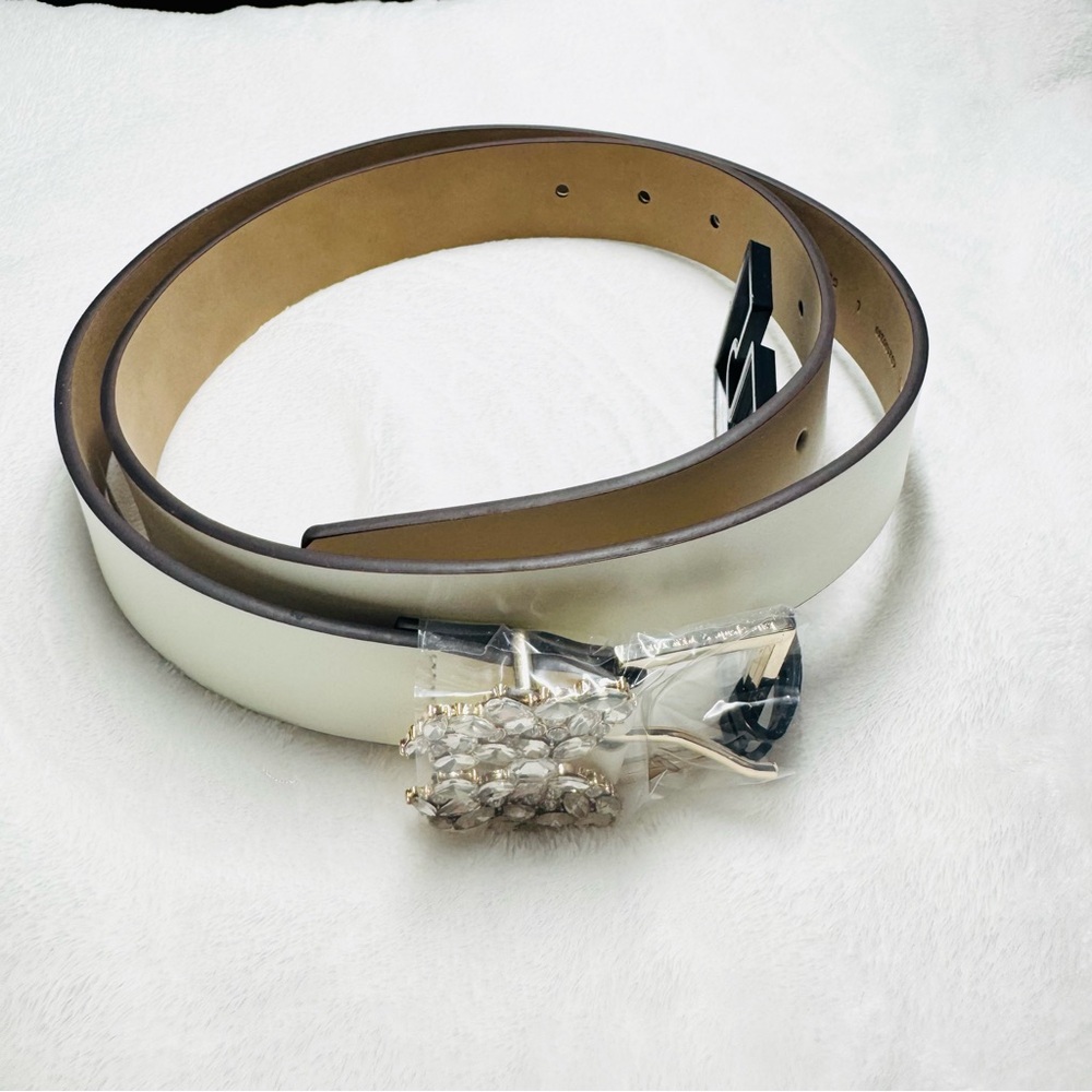 Kate Spade New York 32mm rhinestone flower metal buckle belt - Cream - Large NWT